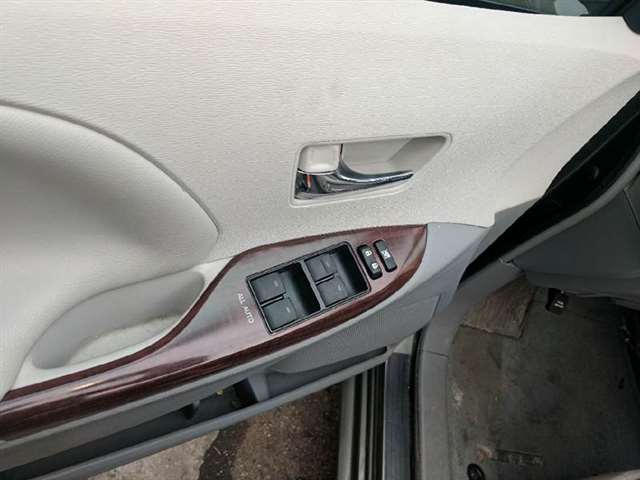 Toyota Sienna 2013 photo 7